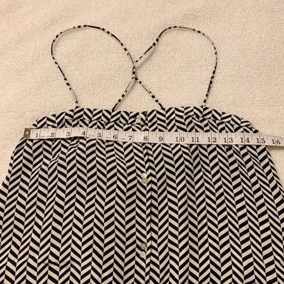 Amour Vert Dolly Silk Tank Top Chevron White Black Button Front Herringbone - Picture 6 of 14